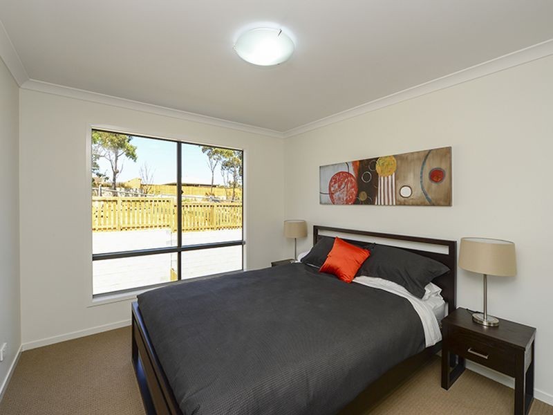 ‘Glen Eden Mews’/1 Ringuet Close, Glen Eden QLD 4680