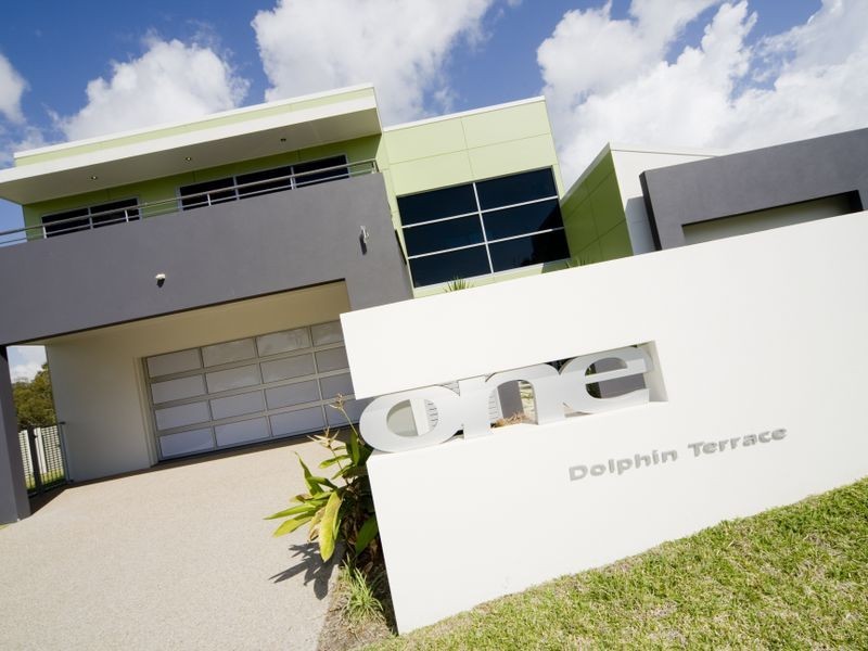 1 Dolphin Terrace, South Gladstone QLD 4680