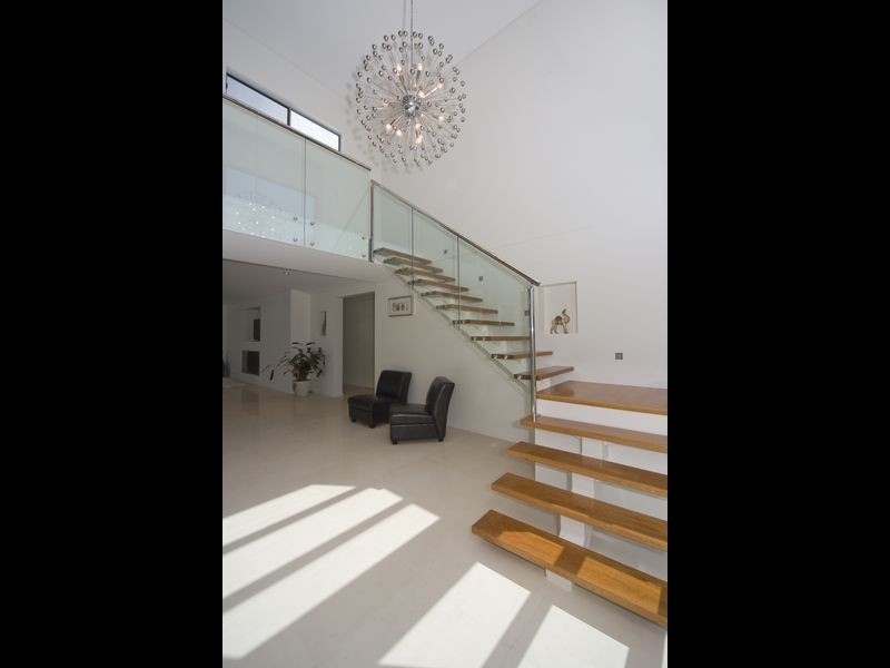 1 Dolphin Terrace, South Gladstone QLD 4680