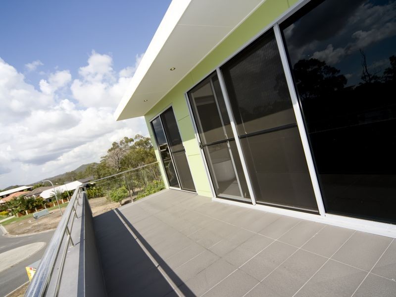 1 Dolphin Terrace, South Gladstone QLD 4680