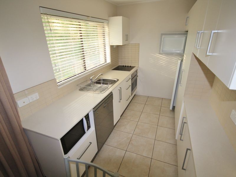 4/208-212 Oaka Street, South Gladstone QLD 4680