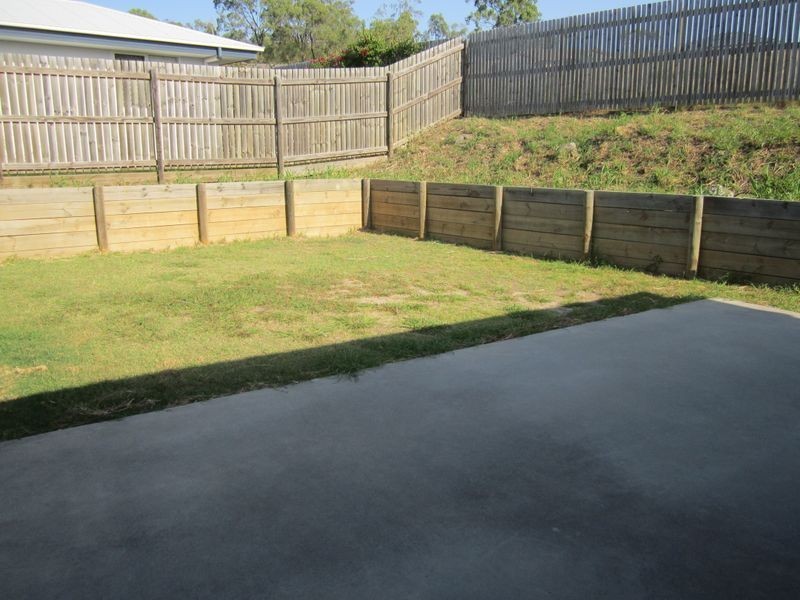 9 Dean Street, Glen Eden QLD 4680