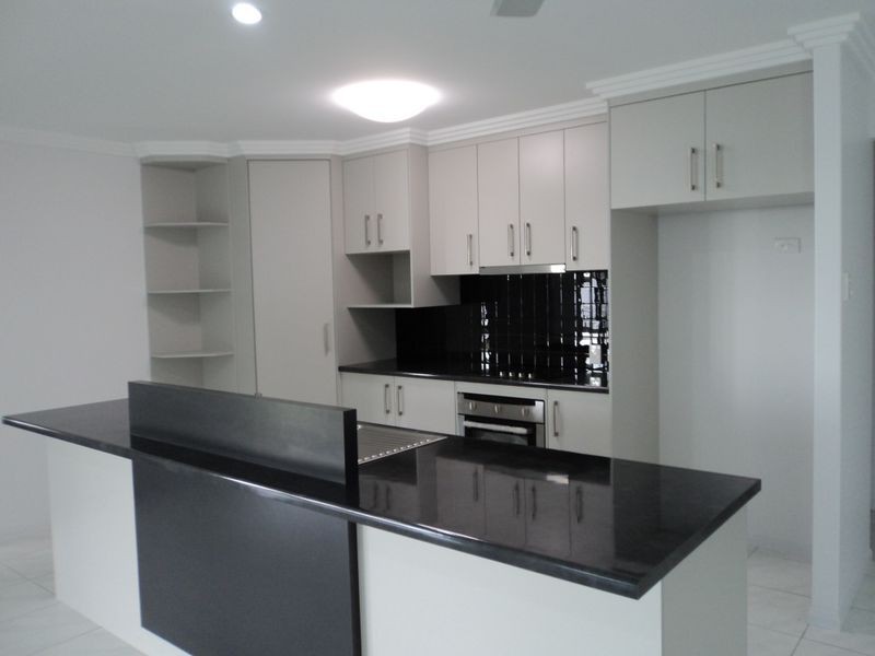 21 Valley Way, Boyne Island QLD 4680