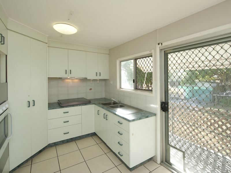 4 Ferguson Crescent, West Gladstone QLD 4680