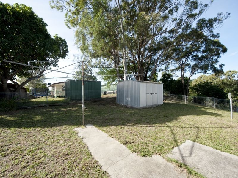 4 Ferguson Crescent, West Gladstone QLD 4680