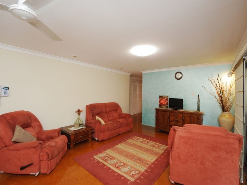 25 Aramac Drive, Clinton QLD 4680