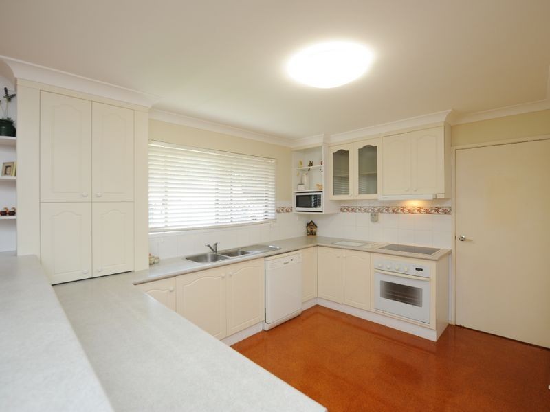 25 Aramac Drive, Clinton QLD 4680