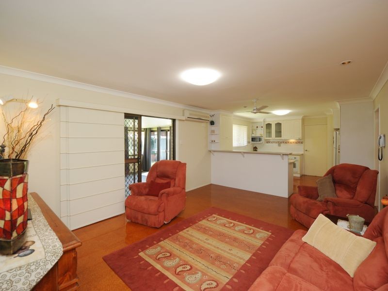 25 Aramac Drive, Clinton QLD 4680