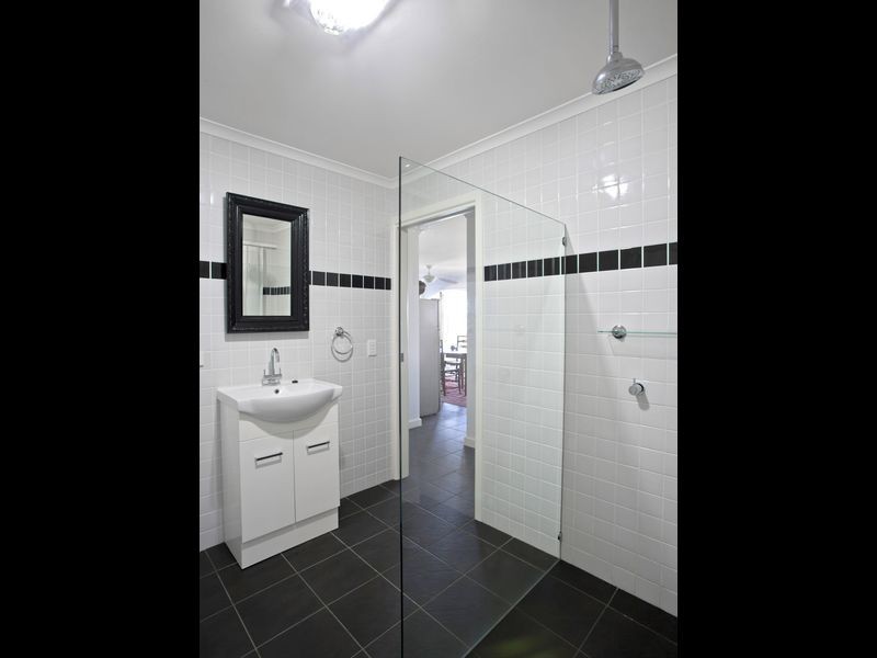 9 Barton Street, Seventeen Seventy QLD 4677