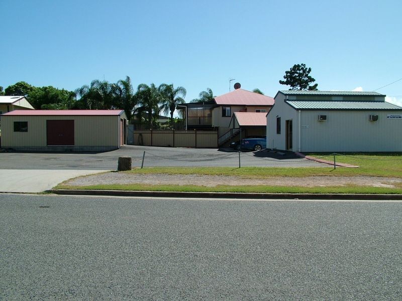 74 Lord Street, Barney Point QLD 4680