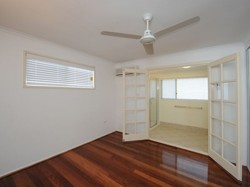 22 Boyne Crescent, West Gladstone QLD 4680