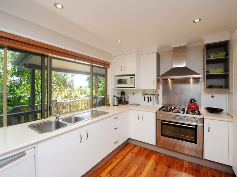 9 Currawong Court, Boyne Island QLD 4680