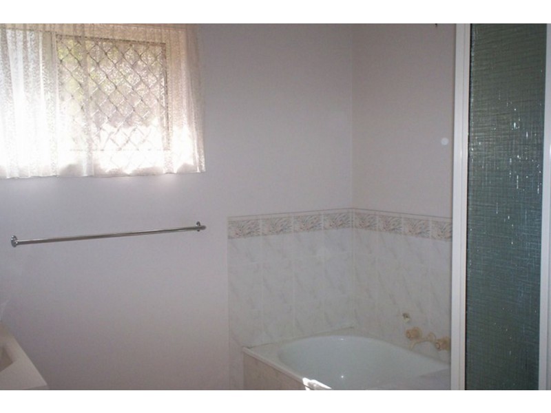 125B Dalrymple Drive, Toolooa QLD 4680