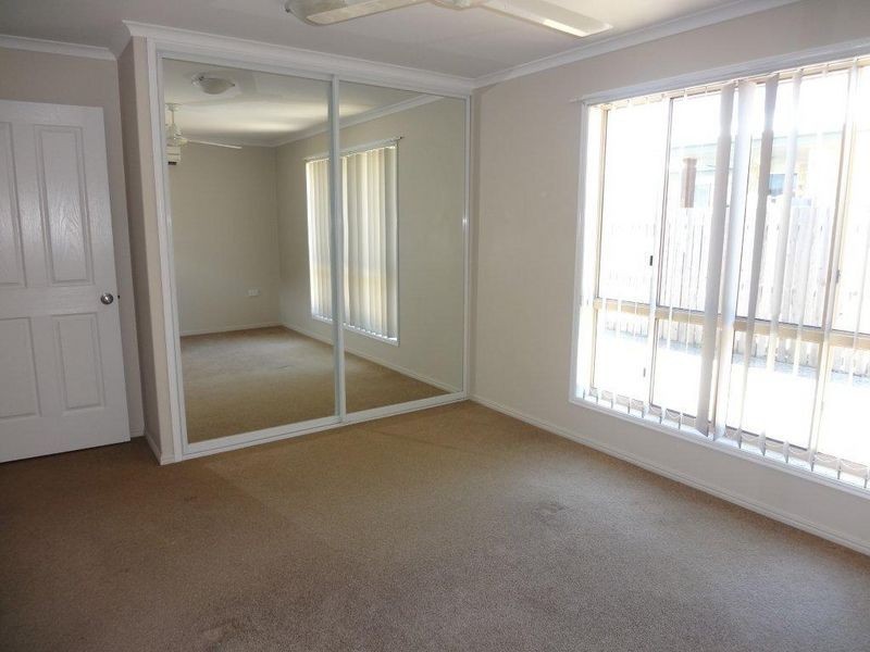 1/19 Wicks Street, New Auckland QLD 4680