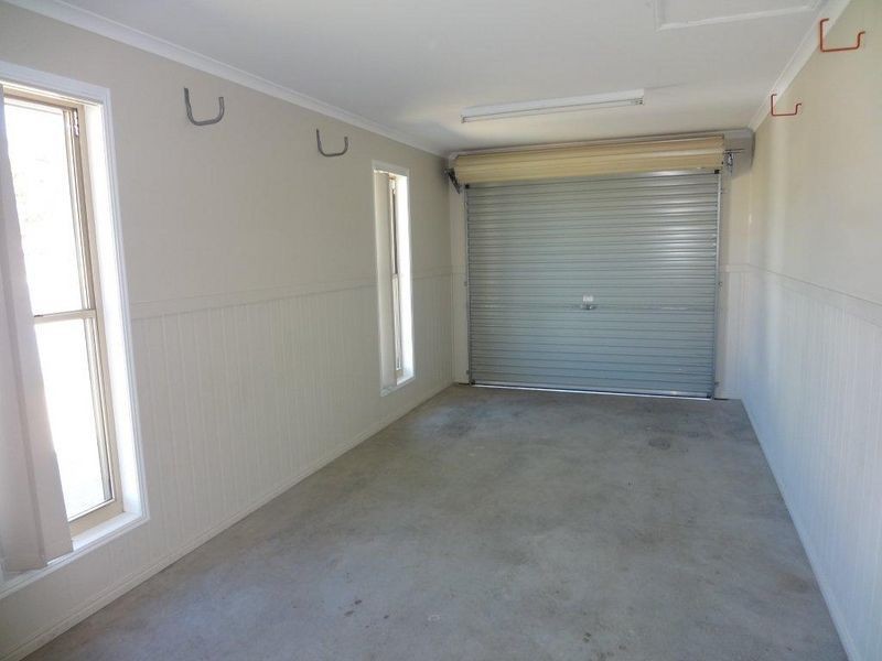 2/19 Wicks Street, New Auckland QLD 4680