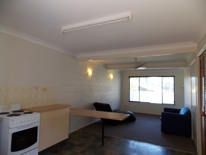 11/17 Roberts Street, South Gladstone QLD 4680