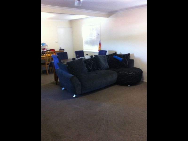 29 Willow Street, New Auckland QLD 4680
