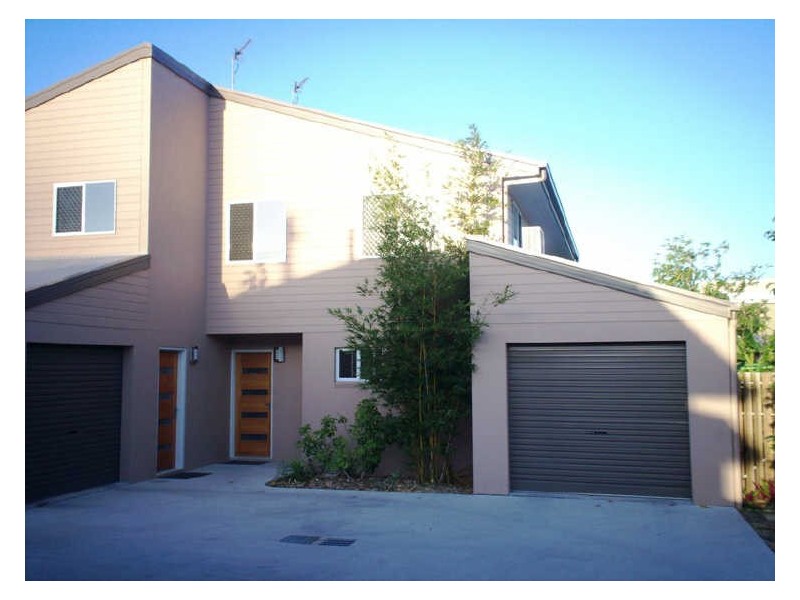 2/70 Off Lane, South Gladstone QLD 4680