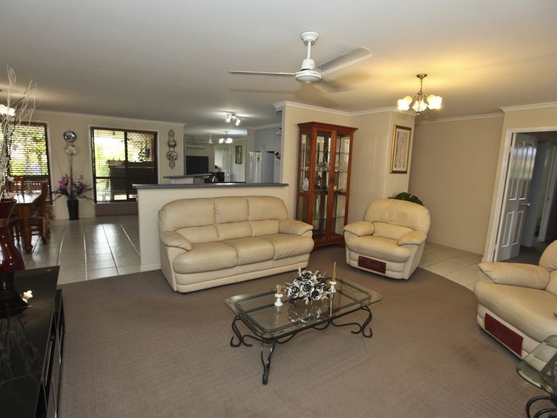 19 Huntington Court, New Auckland QLD 4680