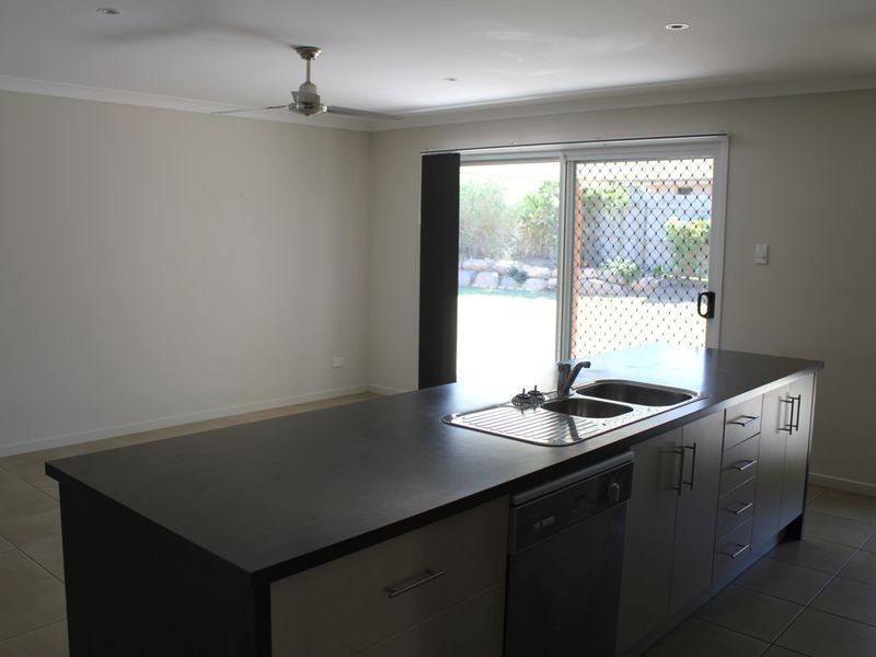 12 Oasis Court, South Gladstone QLD 4680