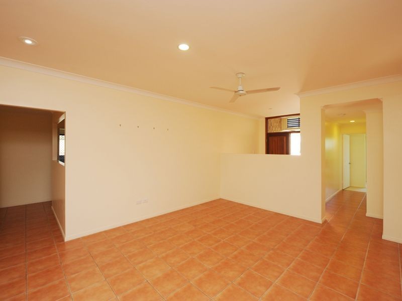19 Sandringham Close, Telina QLD 4680