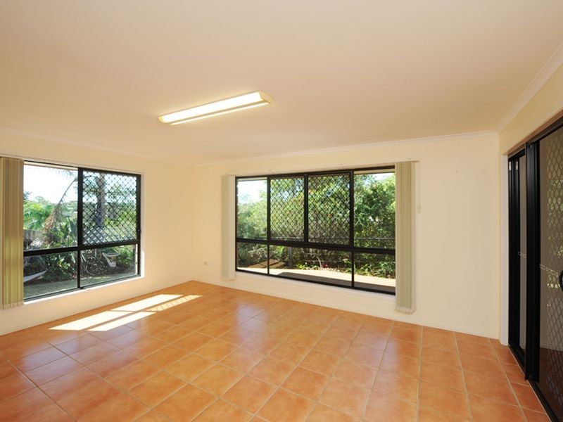 19 Sandringham Close, Telina QLD 4680