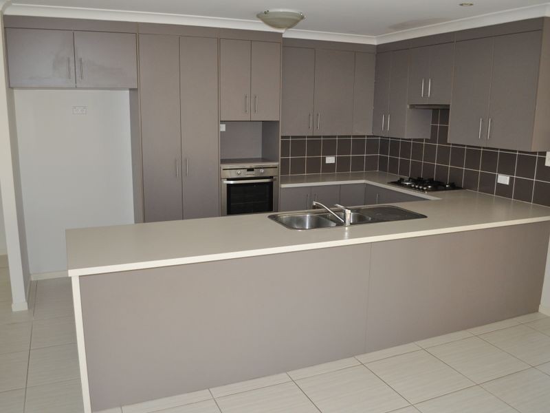 6 Oasis Court, South Gladstone QLD 4680