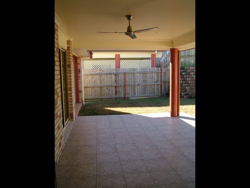 5 Daydream Drive, Clinton QLD 4680
