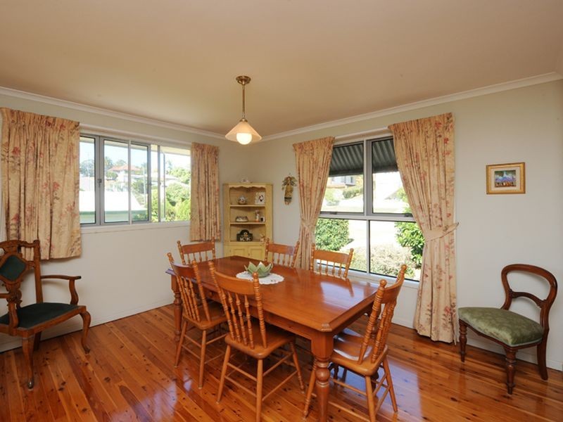 14 Amelia Street, West Gladstone QLD 4680
