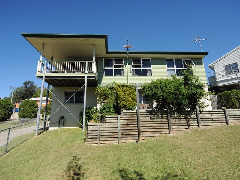 14 Amelia Street, West Gladstone QLD 4680