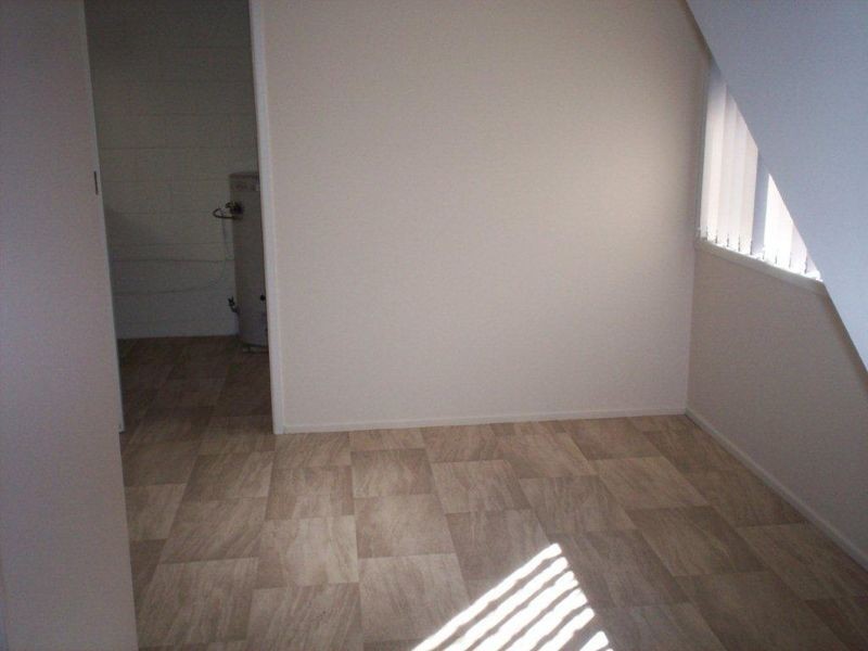 1/131 Toolooa Street, South Gladstone QLD 4680