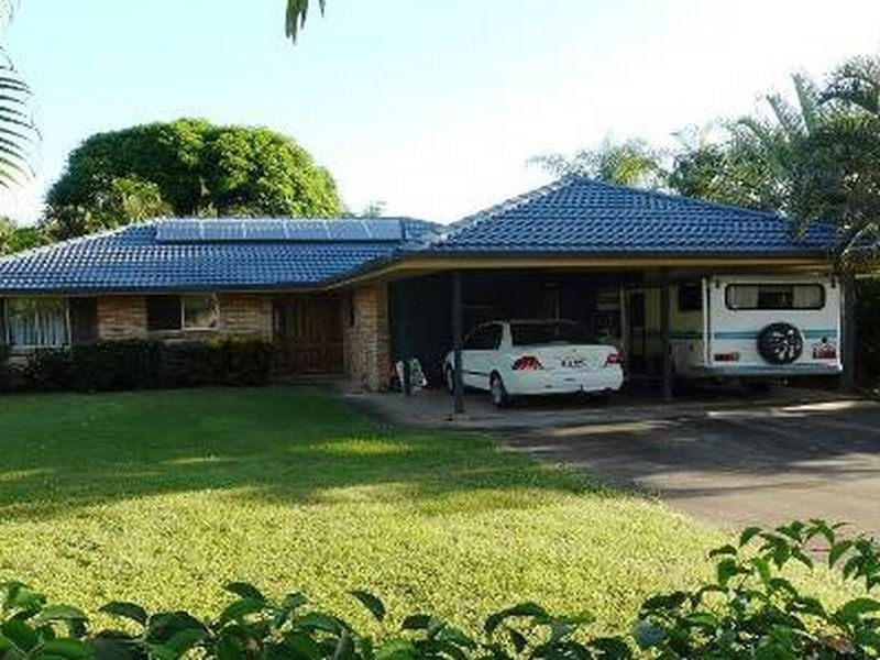 8 Maple Avenue, Sun Valley QLD 4680