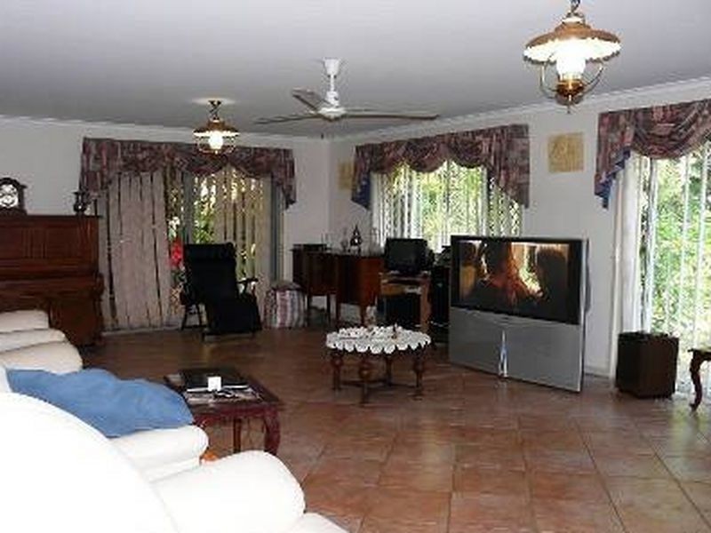 8 Maple Avenue, Sun Valley QLD 4680