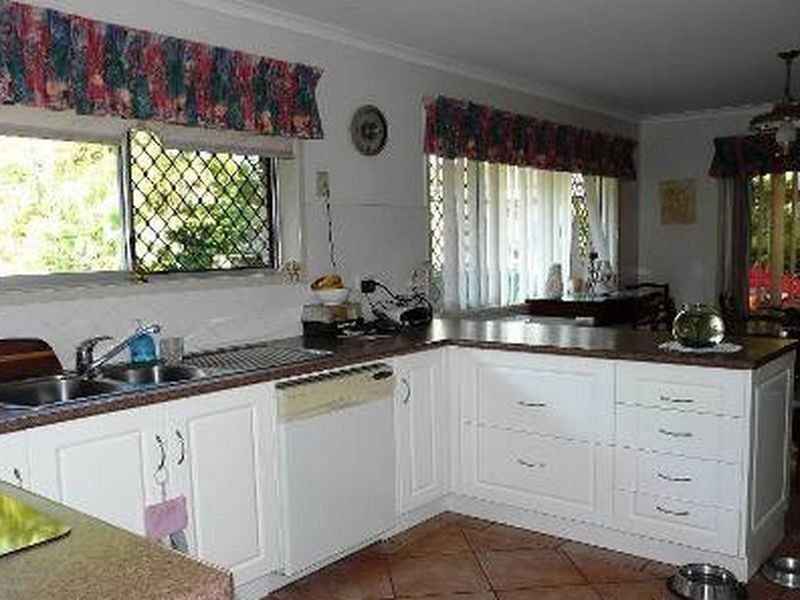 8 Maple Avenue, Sun Valley QLD 4680