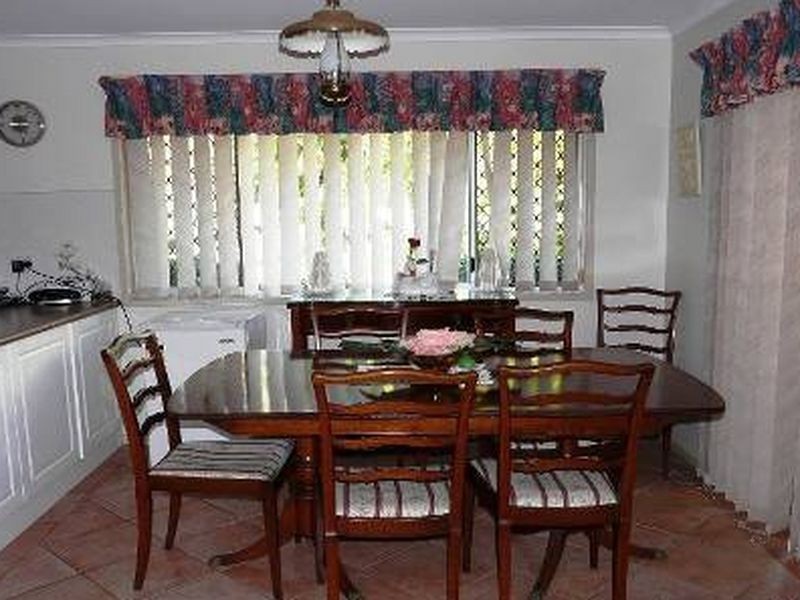 8 Maple Avenue, Sun Valley QLD 4680