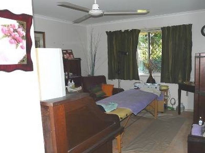 8 Maple Avenue, Sun Valley QLD 4680