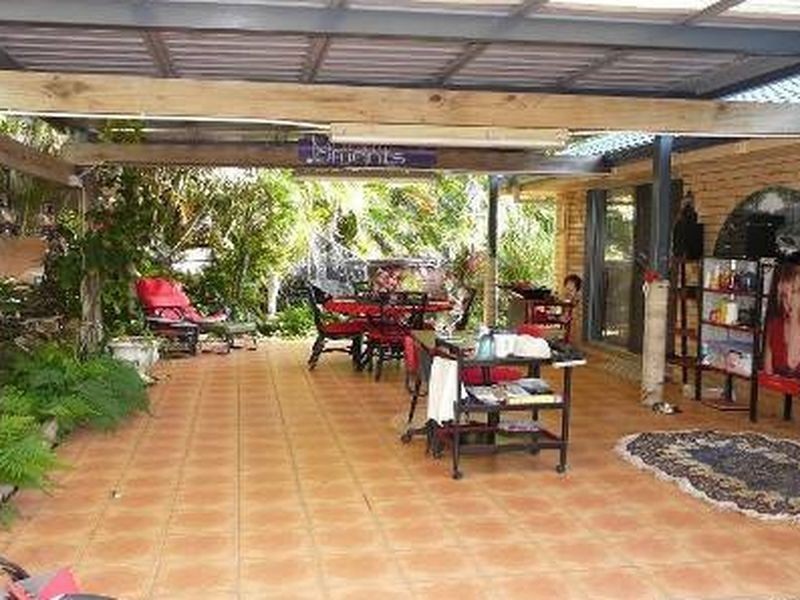 8 Maple Avenue, Sun Valley QLD 4680