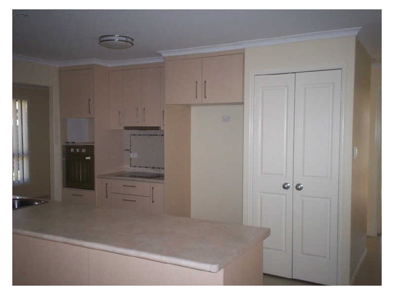 14 Jooloo Court, Kin Kora QLD 4680