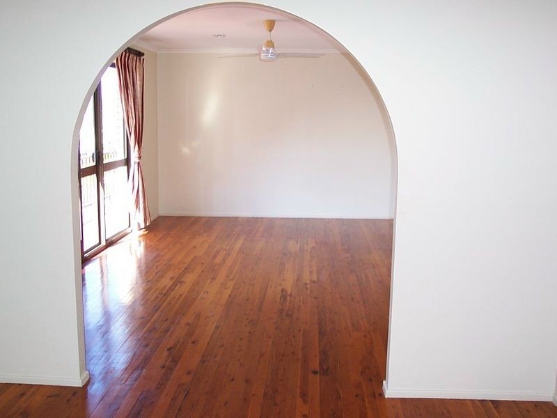 6 Watt Street, West Gladstone QLD 4680