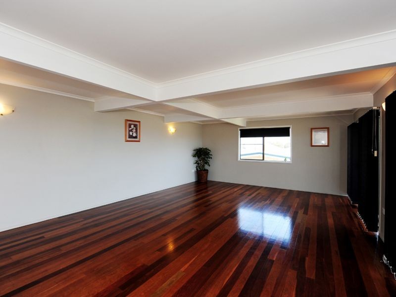 7 The Esplanade, Barney Point QLD 4680
