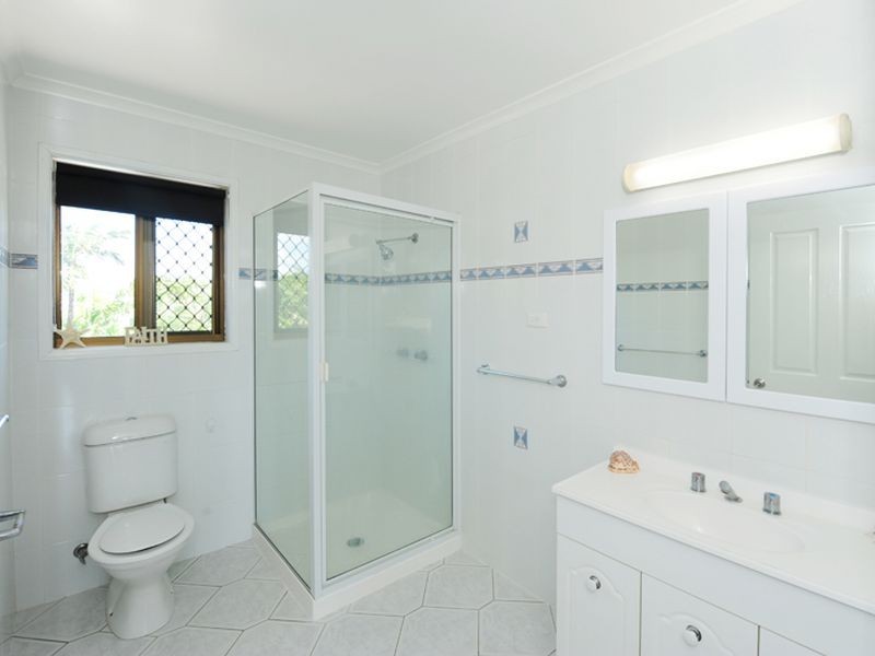 7 The Esplanade, Barney Point QLD 4680