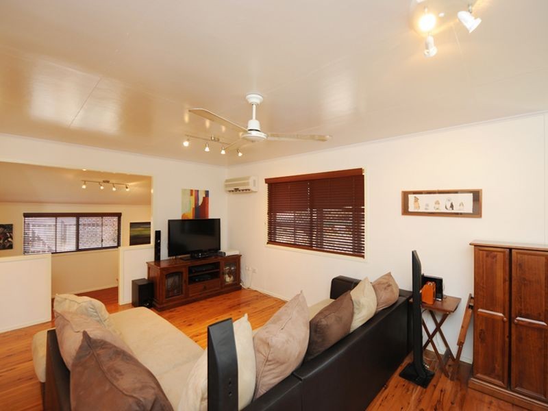 19 Dalton Street, Clinton QLD 4680
