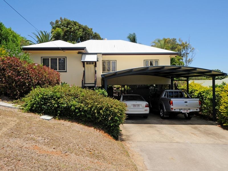 8 Hunter Street, West Gladstone QLD 4680
