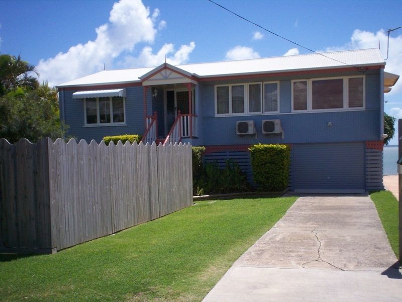 4 The Esplanade, Barney Point QLD 4680