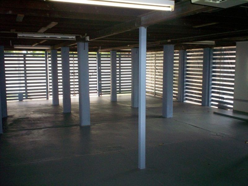 4 The Esplanade, Barney Point QLD 4680