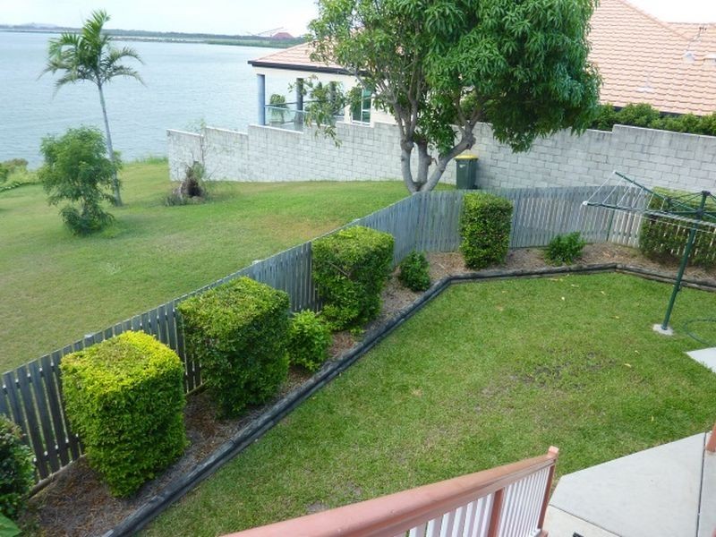 4 The Esplanade, Barney Point QLD 4680