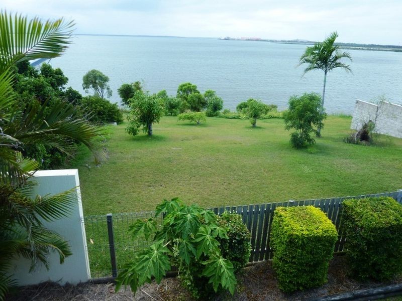 4 The Esplanade, Barney Point QLD 4680