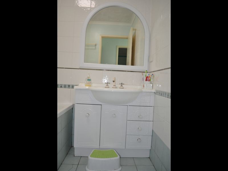 17 Cockatoo Drive, New Auckland QLD 4680