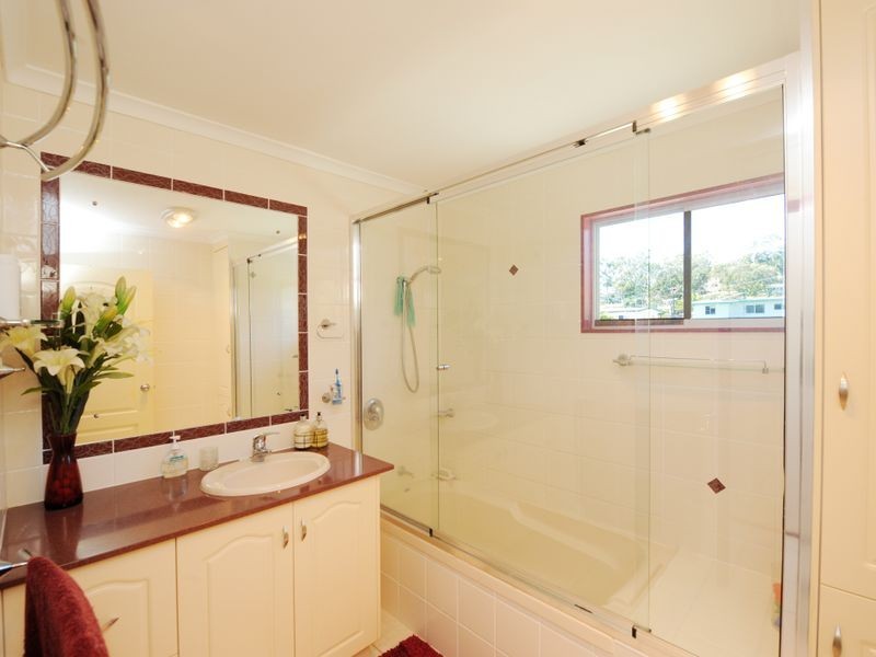 32 Penda Avenue, New Auckland QLD 4680