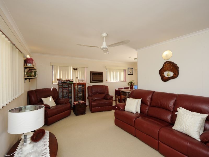 32 Penda Avenue, New Auckland QLD 4680